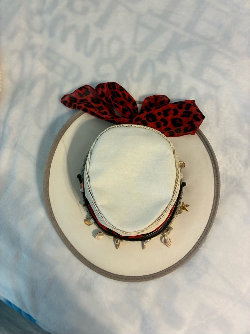 HBYmiami White Brim Hat with Red Leopard Scarf and Charm Trim
